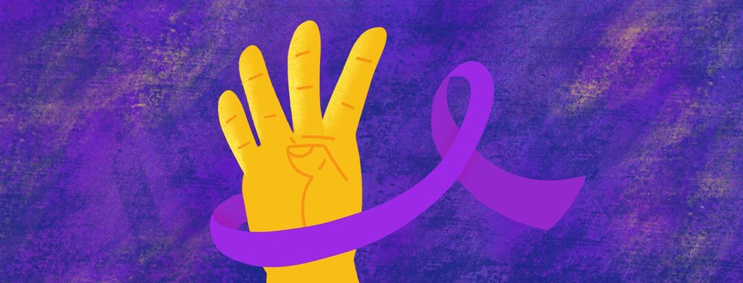 A hand with a purple ribbon holds up 4 fingers to mark off a personalized colitis diet plan.